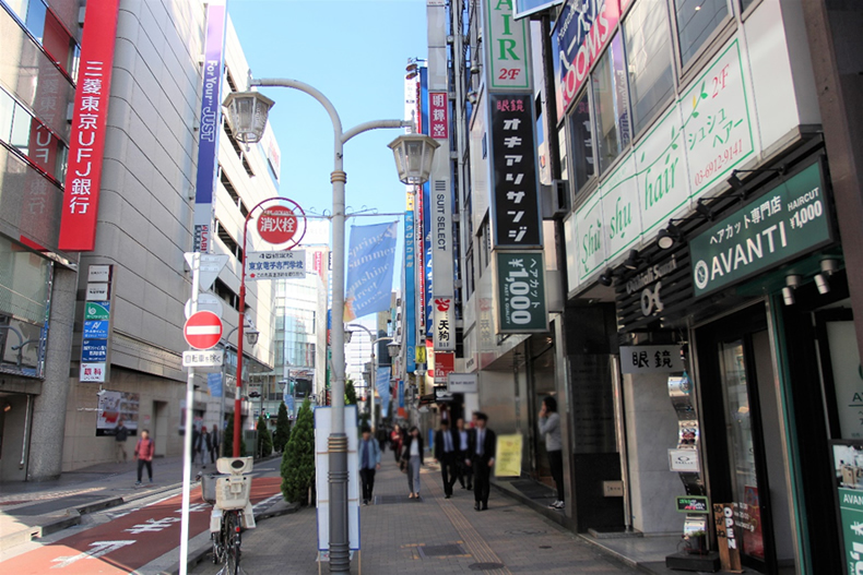 恋肌 池袋東口店へのアクセス③
